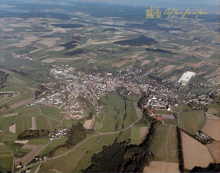 Luftbild von Ochsenhausen (1984)